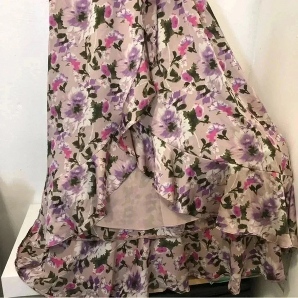 ASTR THE LABEL WRAP WILSHIRE RUFFLE OPEN‎ BACK FLORAL MIDI DRESS SIZE M - Picture 7 of 13